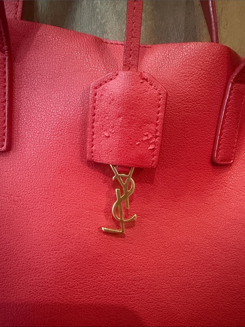 Saint Laurent Toy Leather Shopper Tote with Detachable Strap - Picture 2 of 15